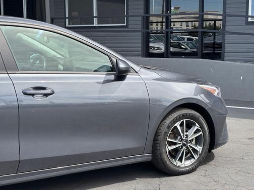 Gravity Gray 2024 Kia Forte LXS