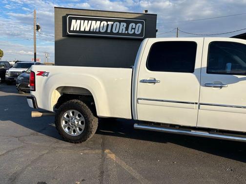 2011 GMC Sierra 2500 Denali