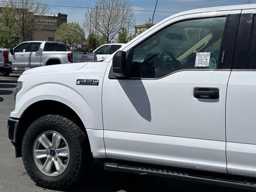 Oxford White 2019 Ford F-150 XLT