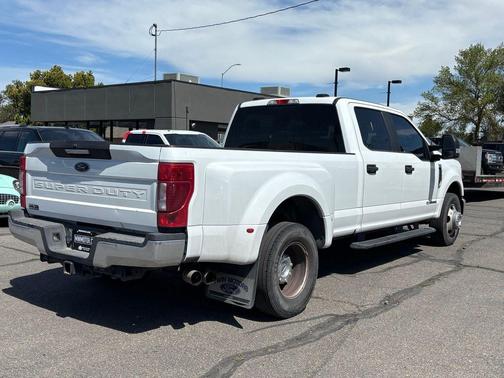 Oxford White 2022 Ford F-350 XL