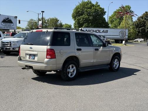 2004 Ford Explorer XLT