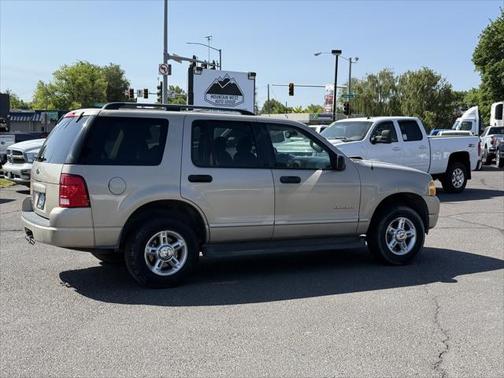 2004 Ford Explorer XLT
