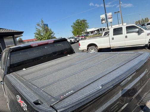 Black 2019 Chevrolet Silverado 1500 LT