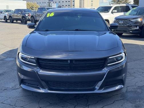 2016 Dodge Charger SE