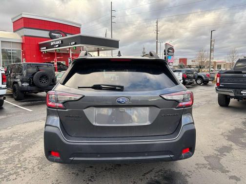 2023 Subaru Outback Onyx Edition