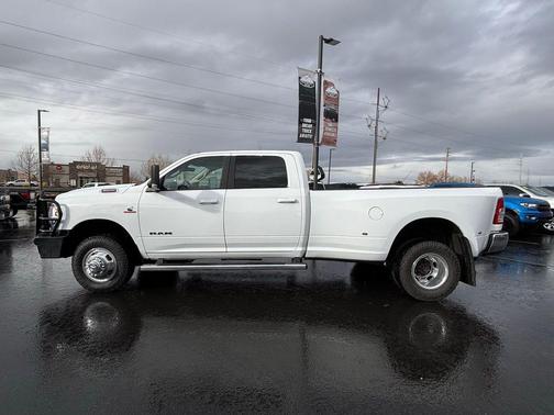 2020 RAM 3500 Big Horn Crew Cab 4x4 8' Box