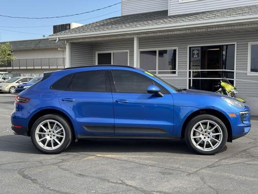2016 Porsche Macan Macan S