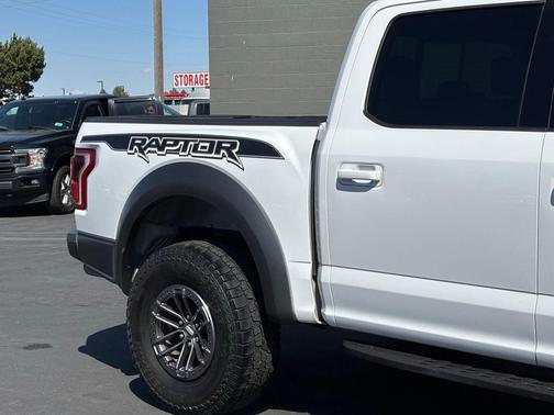 Oxford White 2020 Ford F-150 Raptor