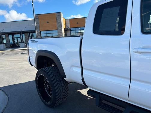 2016 Toyota Tacoma TRD Sport
