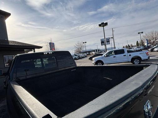 2019 RAM 2500 Laramie Crew Cab 4x4 6'4' Box