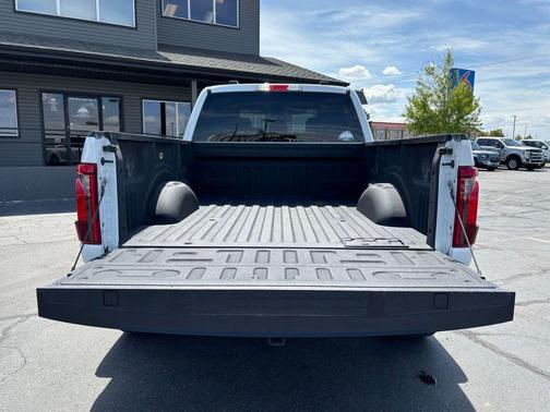 Oxford White 2023 Ford F-150 XLT