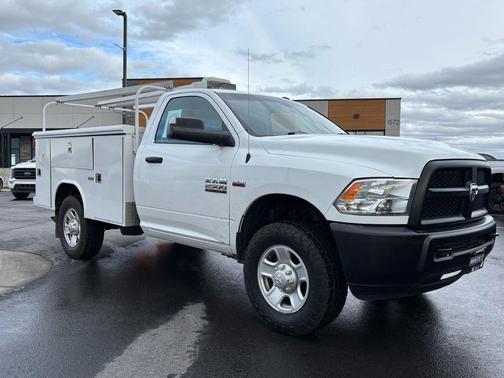 2017 RAM 2500 Tradesman Regular Cab 4x4 8' Box