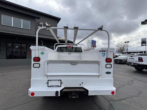 2017 RAM 2500 Tradesman Regular Cab 4x4 8' Box