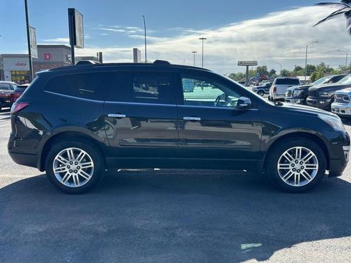 Black Granite Metallic 2014 Chevrolet Traverse 1LT
