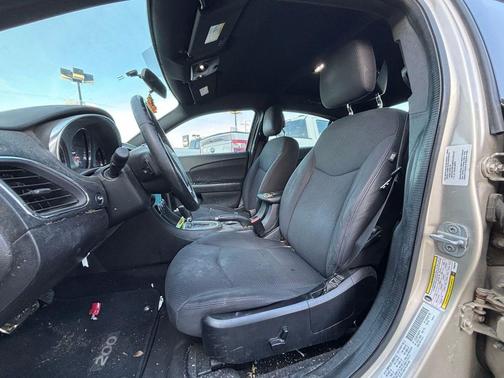 2013 Chrysler 200 Touring