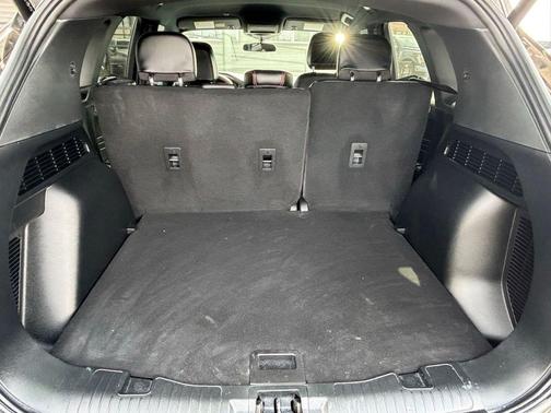 Black Metallic 2025 Ford Escape ST-Line Select