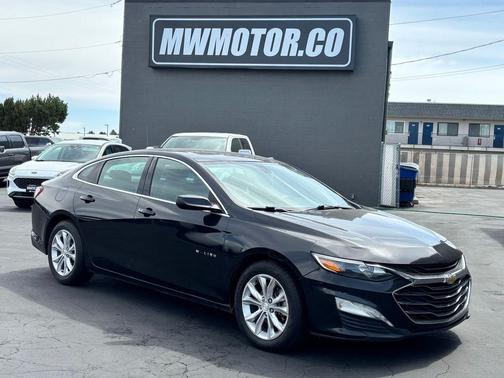 Mosaic Black Metallic 2020 Chevrolet Malibu FWD LT