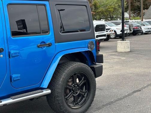 Hydro Blue Pearl Coat 2016 Jeep Wrangler Unlimited Sahara