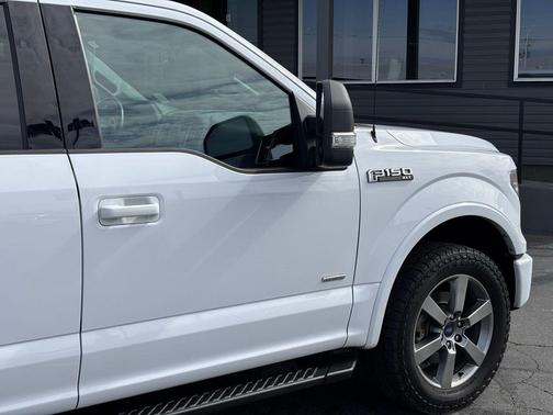 Oxford White 2017 Ford F-150 XLT