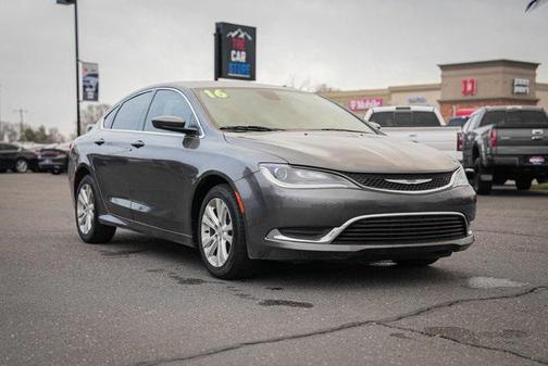 2016 Chrysler 200 Limited