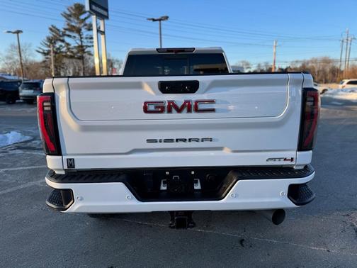 2024 GMC Sierra 3500 AT4