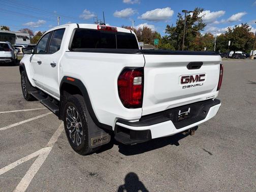 Summit White 2024 GMC Canyon Denali