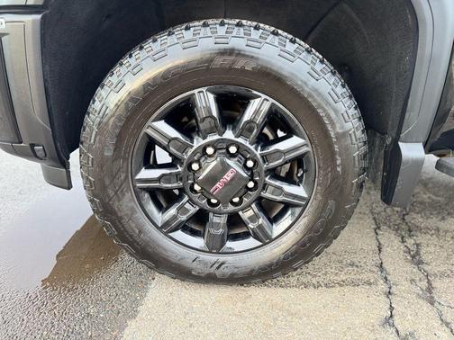 Onyx Black 2024 GMC Sierra 3500 AT4