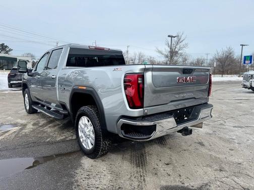 2024 GMC Sierra 2500 SLT