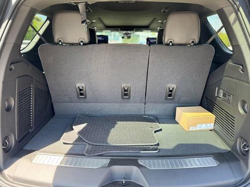 Onyx Black 2026 GMC Yukon Denali Ultimate