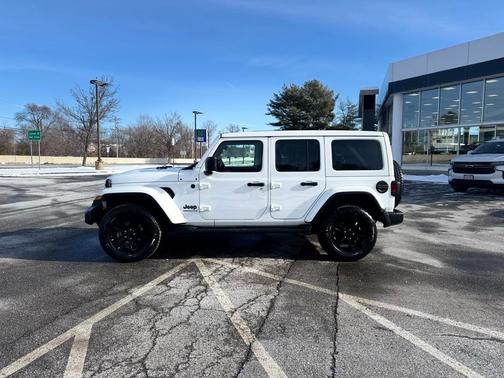 2023 Jeep Wrangler Sahara