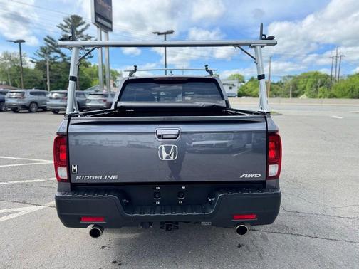 Gray 2022 Honda Ridgeline RTL