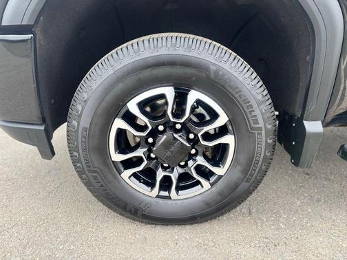 2020 GMC Sierra 2500 AT4