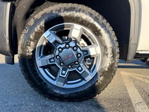 2026 GMC Sierra 2500 SLT