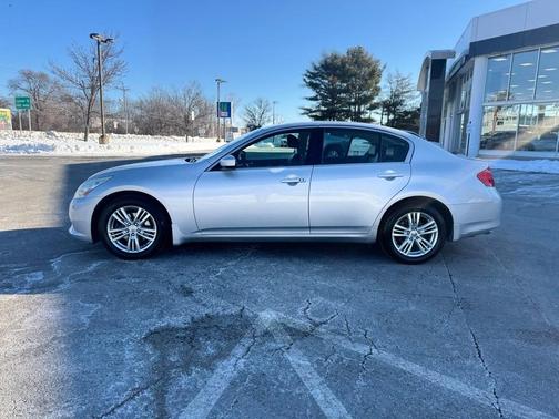 2013 INFINITI G37x Base