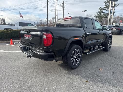 2025 GMC Canyon Denali
