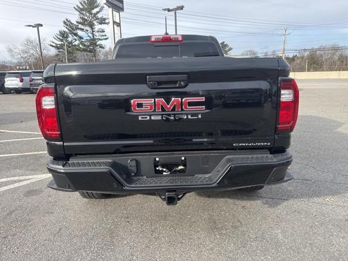 2025 GMC Canyon Denali