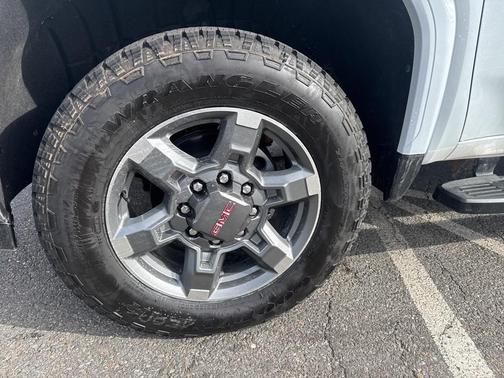 2026 GMC Sierra 2500 SLT