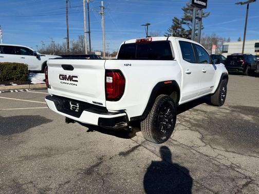 Summit White 2025 GMC Canyon Elevation