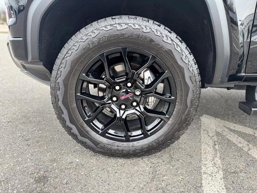 2025 GMC Canyon Denali