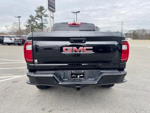 2025 GMC Canyon Denali