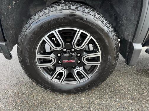 2022 GMC Sierra 2500 AT4