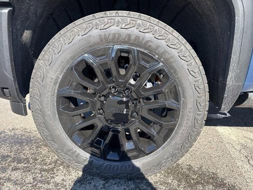 Metallic 2026 GMC Sierra 2500 Denali Ultimate