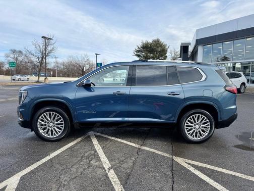 2024 GMC Acadia Denali