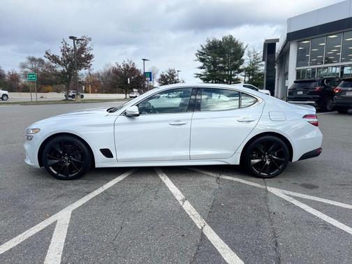 2023 Genesis G70 2.0T