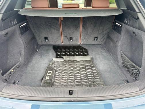 Utopia Blue Metallic 2018 Audi Q5 2.0T Premium Plus