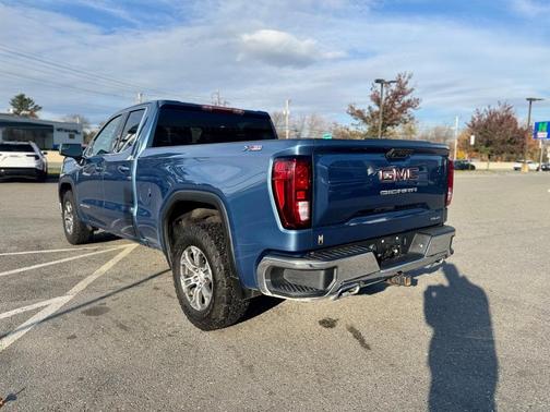 2024 GMC Sierra 1500 SLE