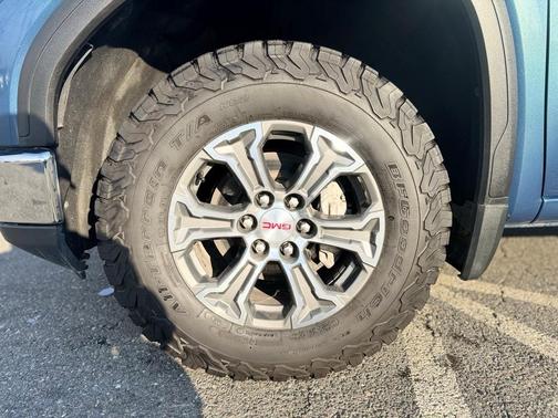 2024 GMC Sierra 1500 SLE