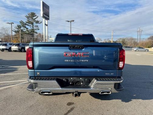2024 GMC Sierra 1500 SLE