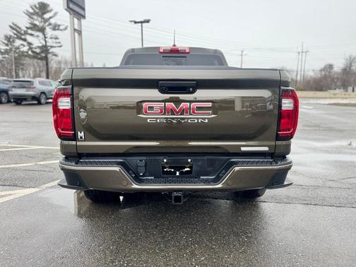 2025 GMC Canyon Elevation