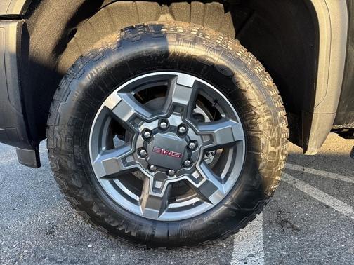 2026 GMC Sierra 2500 SLT